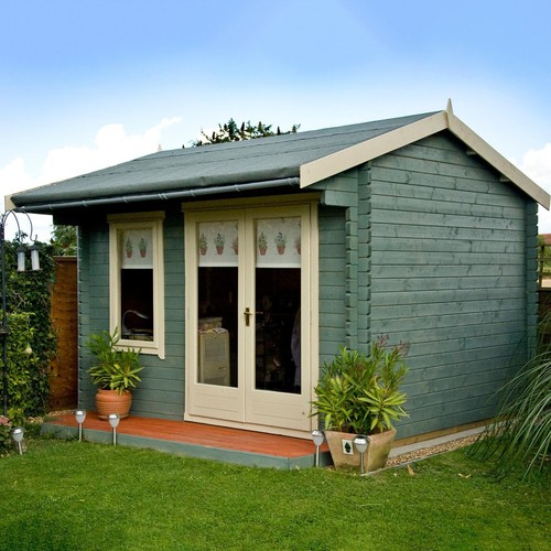 Marlborough log cabin - x, 12
